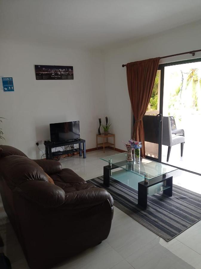Les Forbans Selfcatering Apartment Takamaka Exterior foto