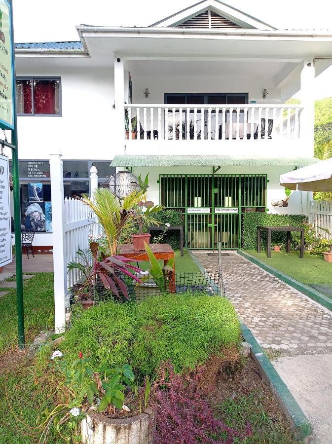Les Forbans Selfcatering Apartment Takamaka Exterior foto