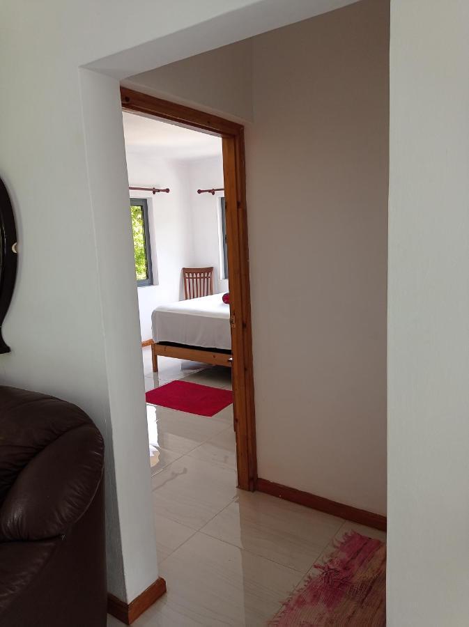 Les Forbans Selfcatering Apartment Takamaka Exterior foto